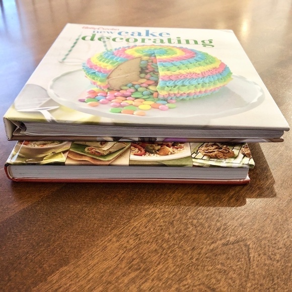 Betty Crocker Cook Books, Set of 2, Best Of Betty Crocker & Cake Decorating - Picture 7 of 15